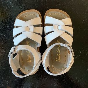 Toddler White Saltwater Sandals - great condition!
